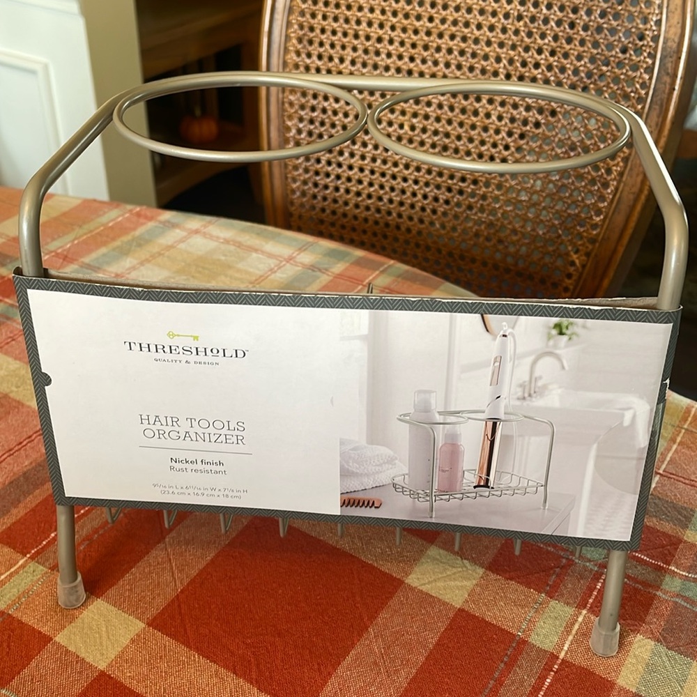 NWT Threshold Hair Tool Organizer